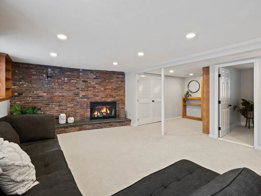 Photo of 119 Van Norden Rd