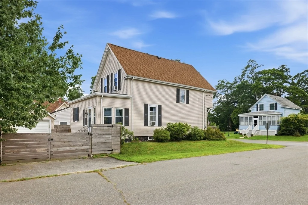 Photo of 9 Munroe St