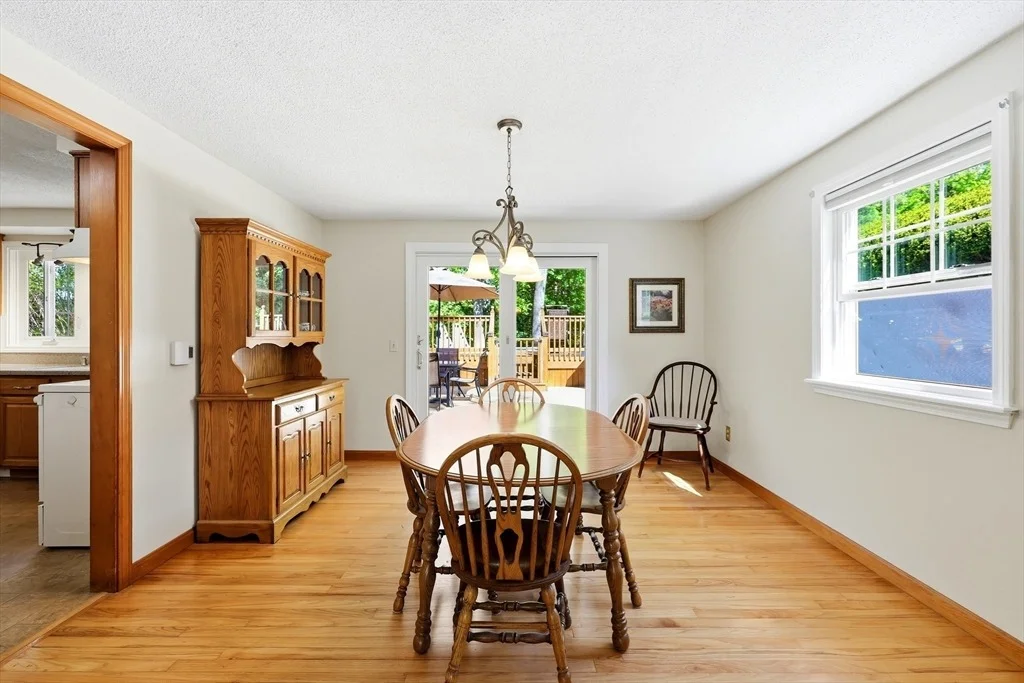Photo of 9 Meadowbrook Drive