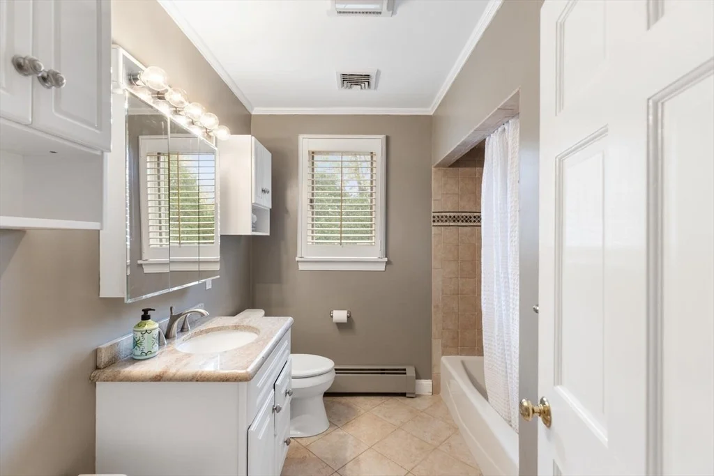 Photo of 35 Alden Rd