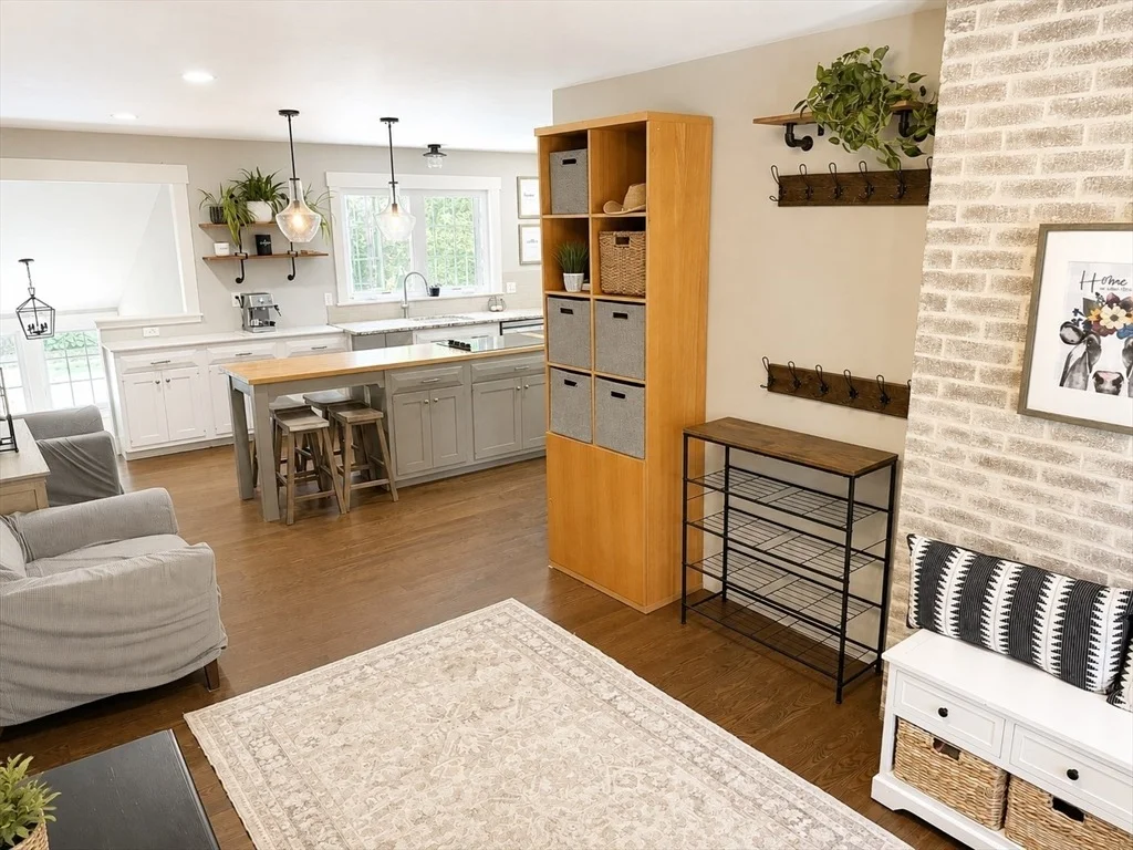 Photo of 100 Sutton Hill Rd