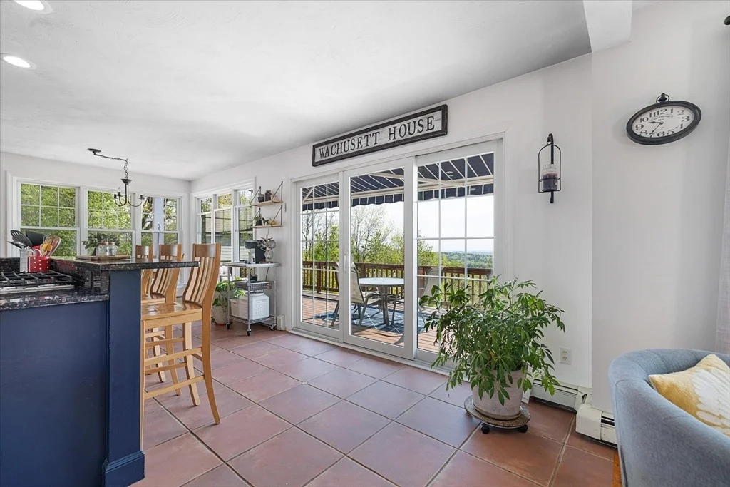 Photo of 152 Mountain Rd