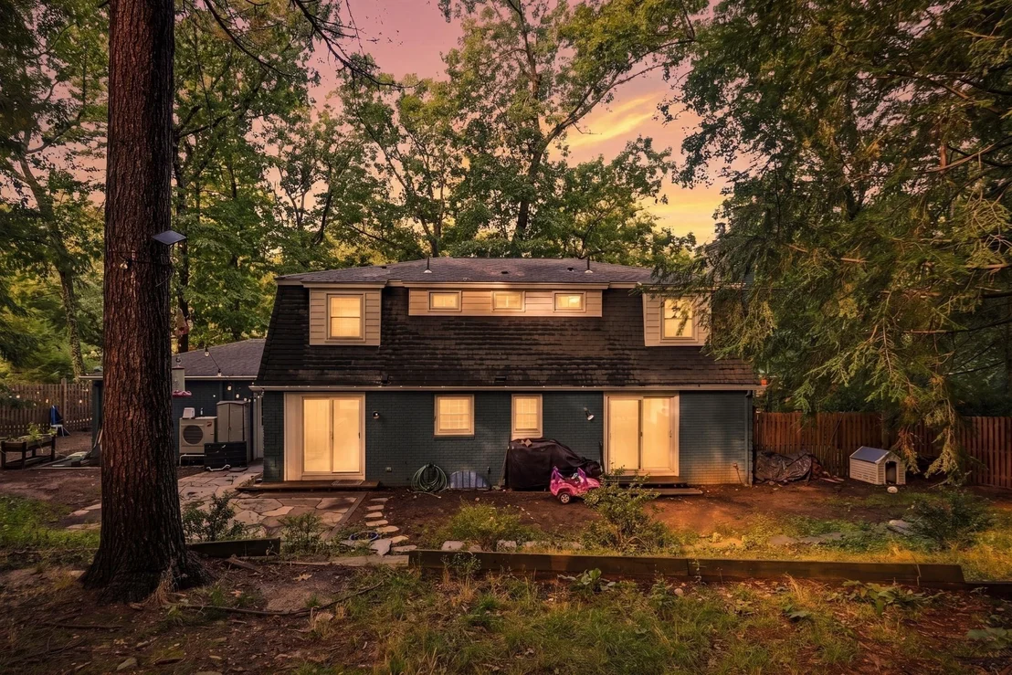Photo of 218 Heatherstone Rd