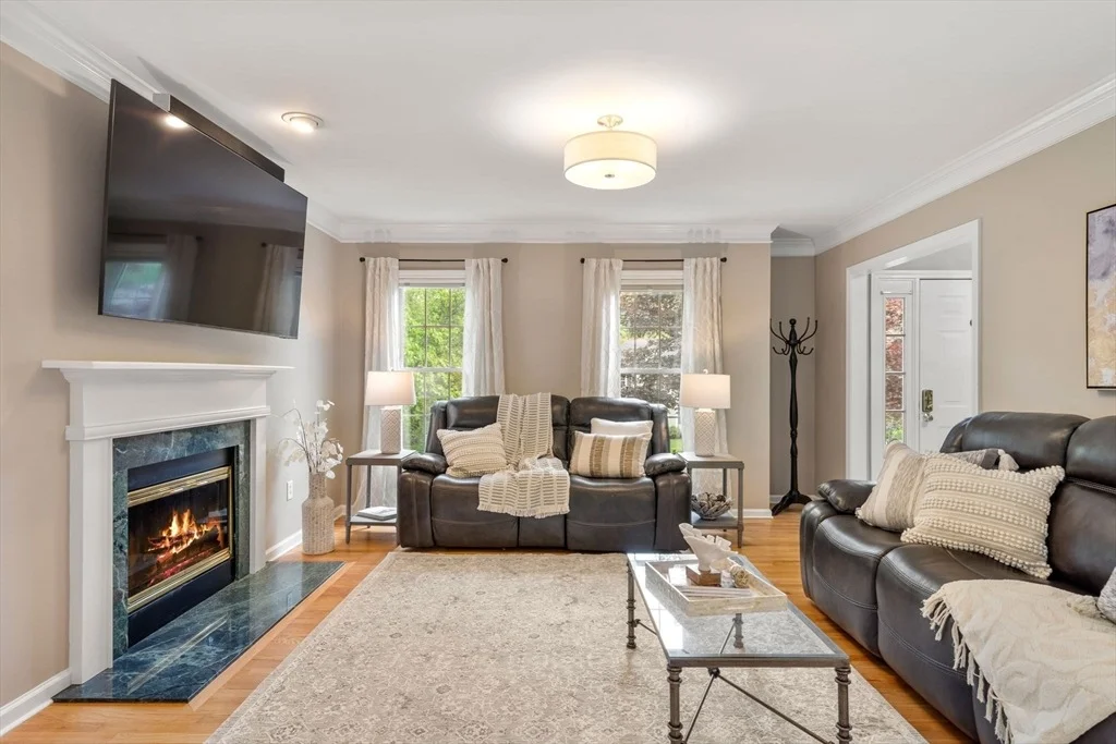 Photo of 13 Spindle Tree Ln
