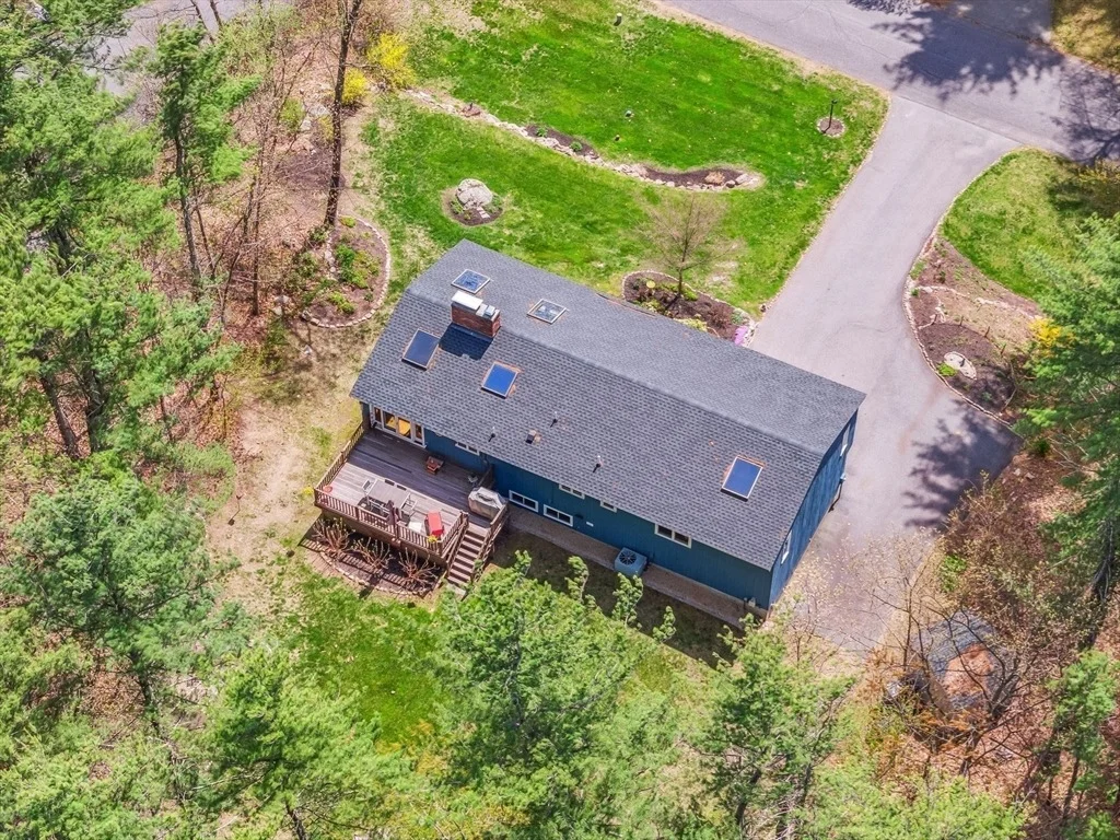 Photo of 50 Lowell Dr