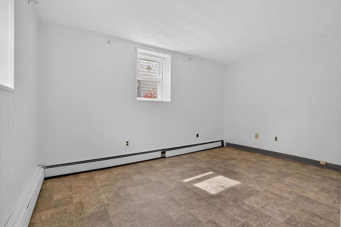 Photo of 46 Grapevine Ave