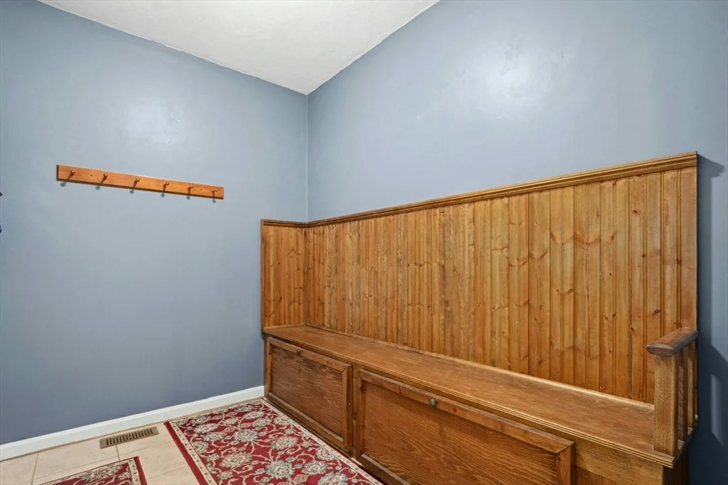 Photo of 75 Kennedy Circle