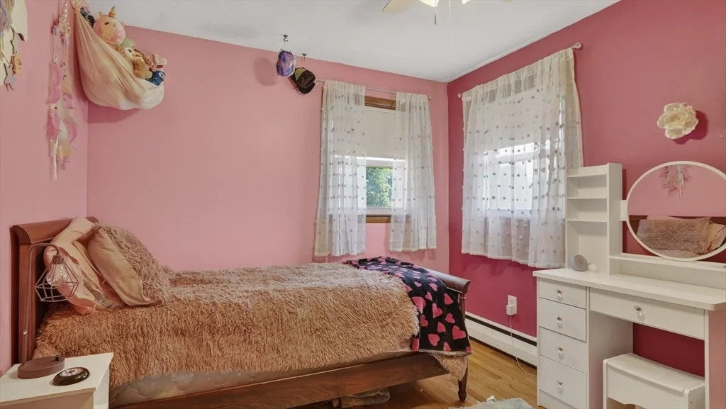 Photo of 31 Shaker Rd