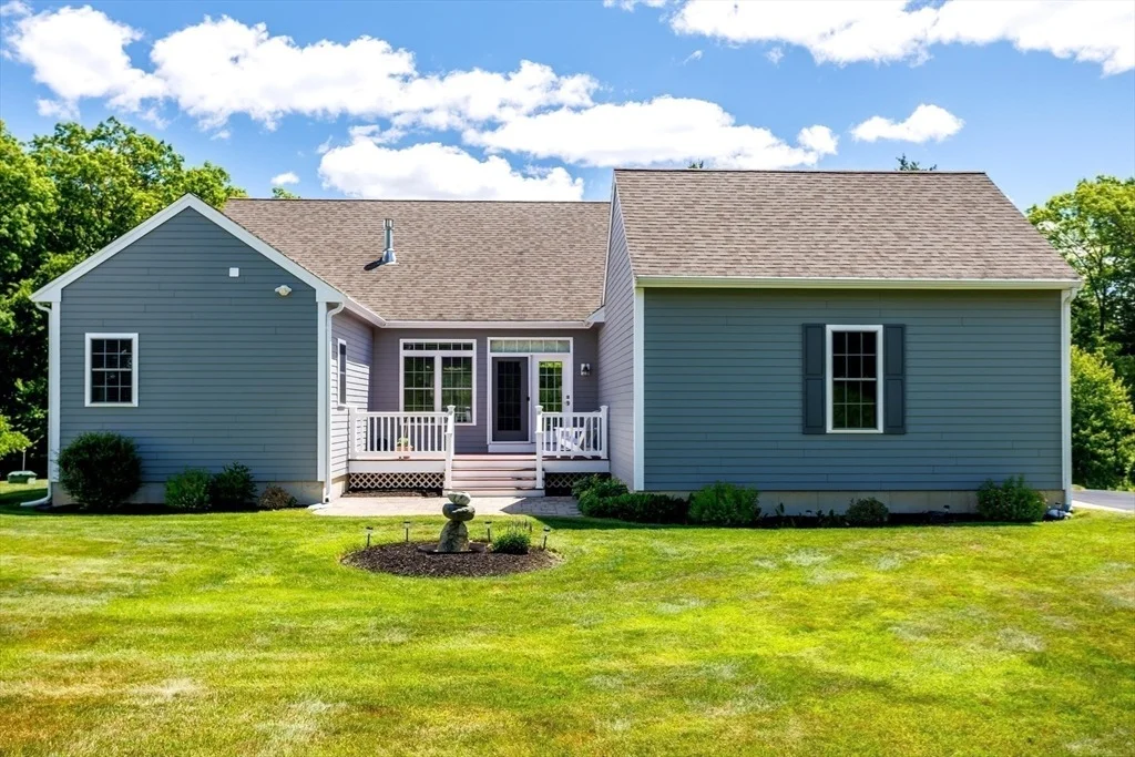 Photo of 150 Nicholas Dr