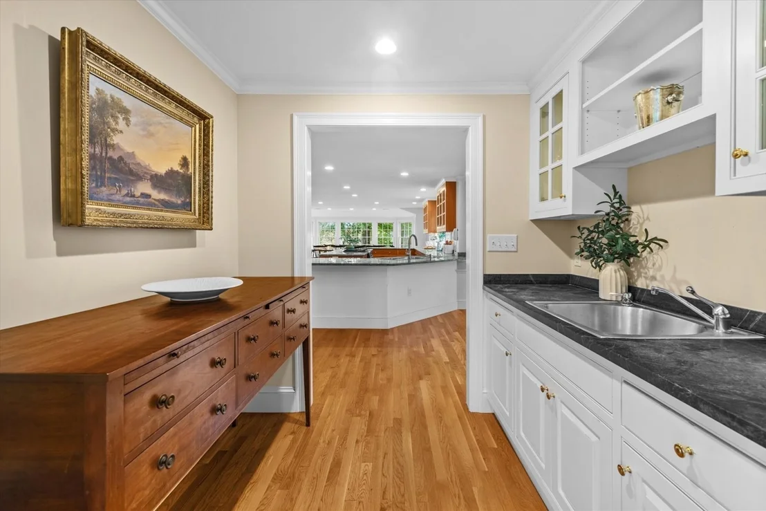 Photo of 34 Sunset Rd