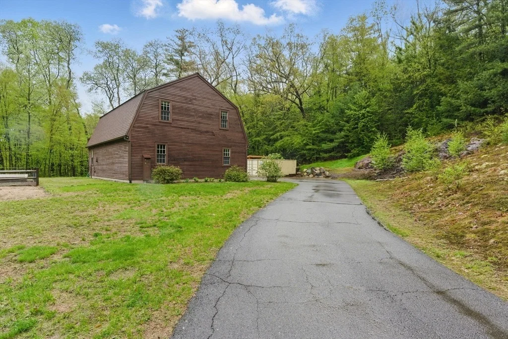 Photo of 50 Claybrook Rd