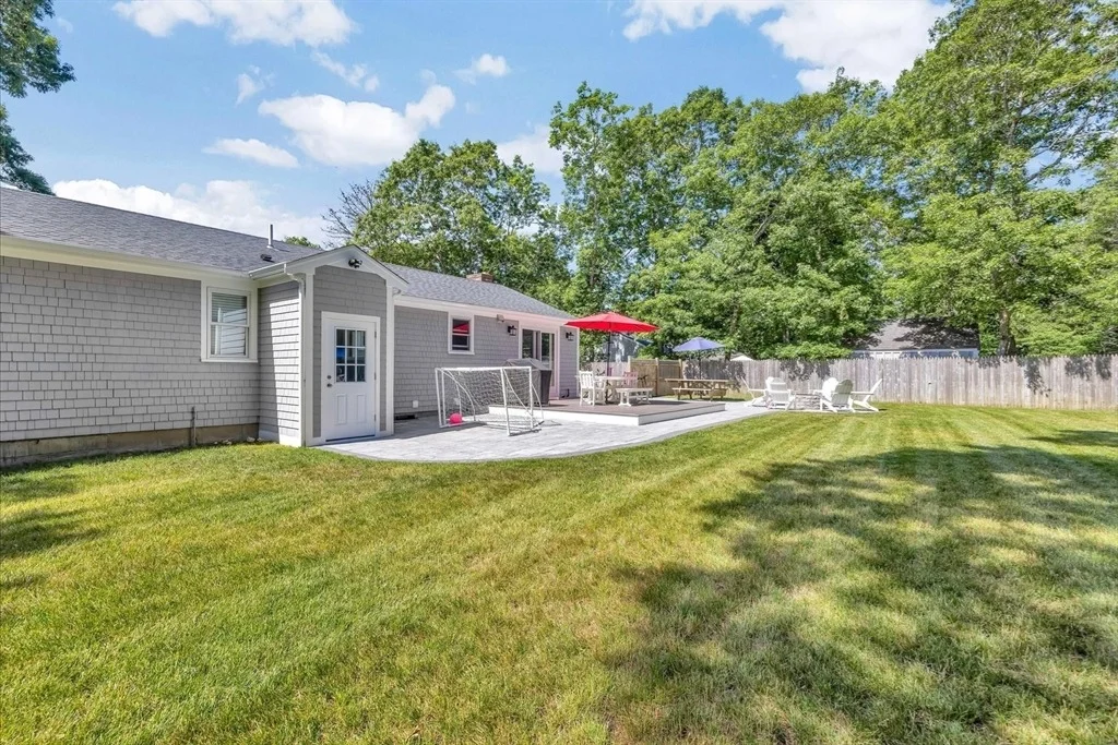 Photo of 25 Nancy Ln