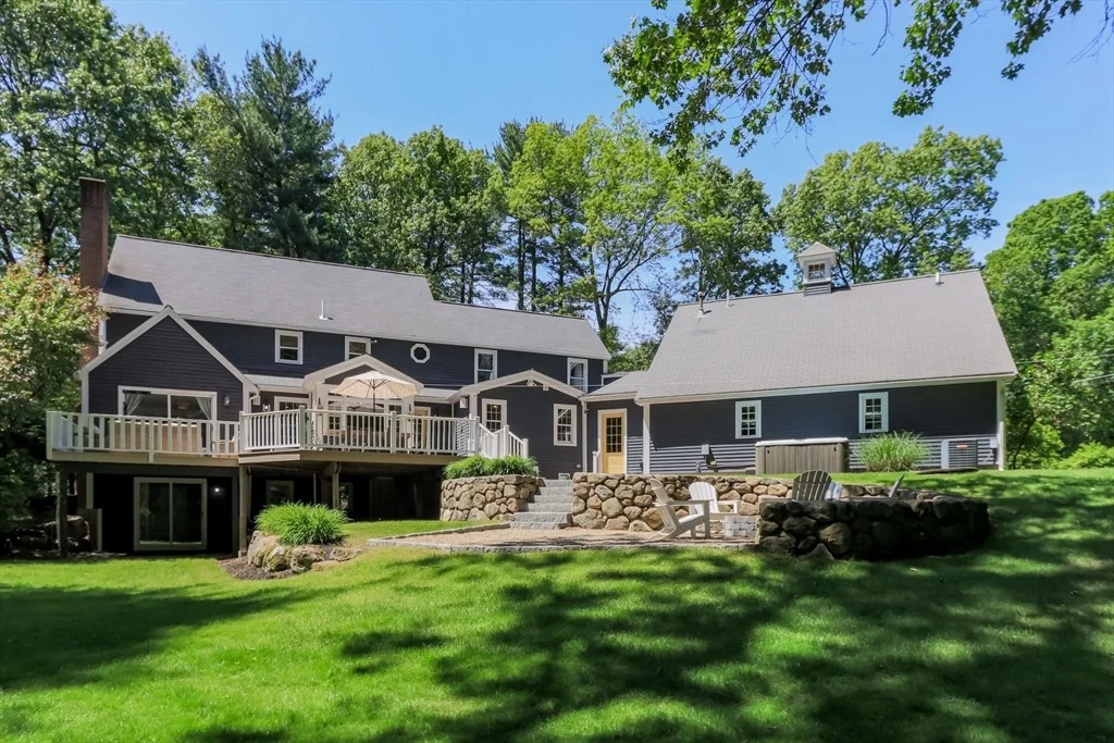 Photo of 8 Whitaker Ln