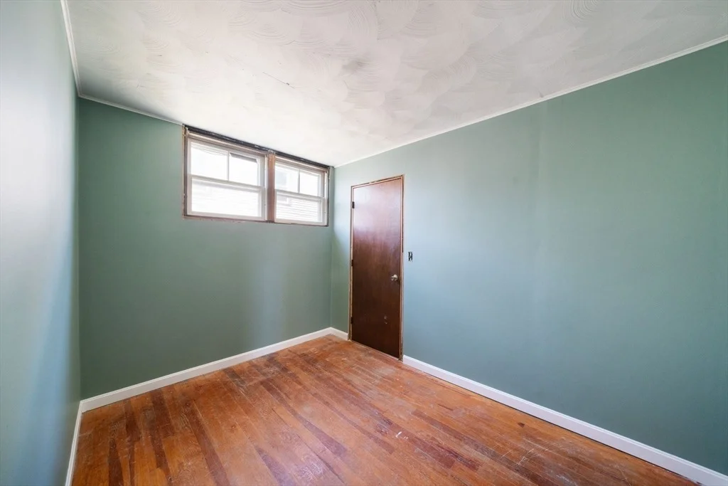 Photo of 482 Snell St