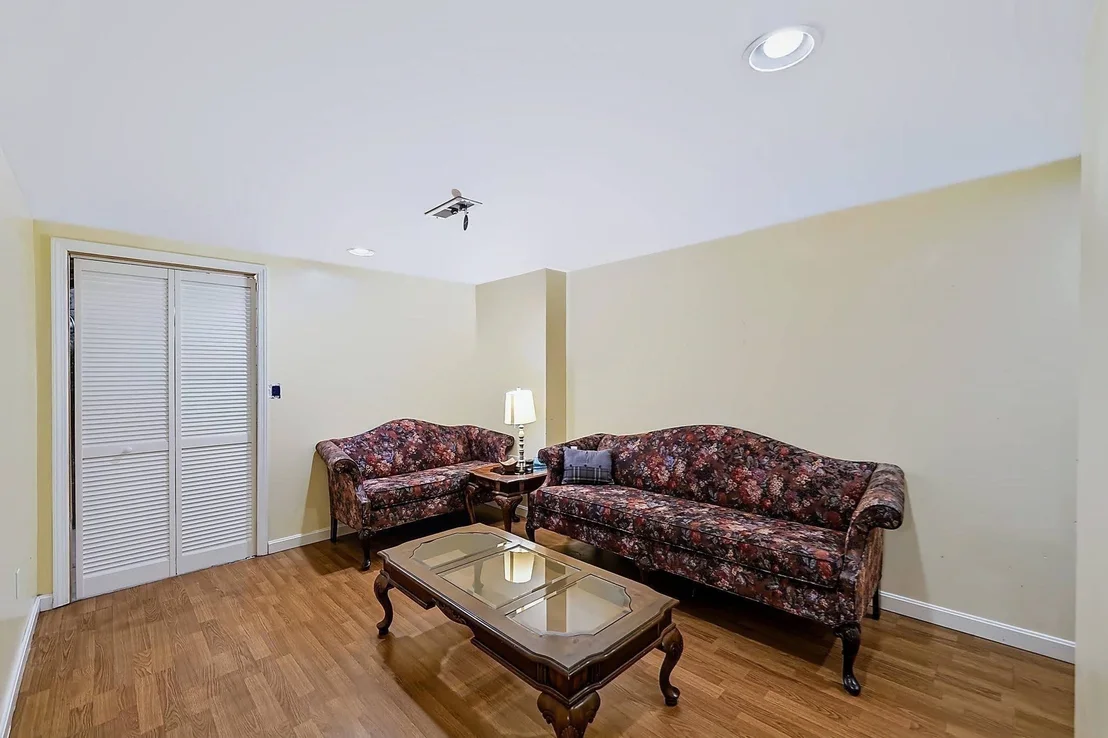 Photo of 6 Forest Street