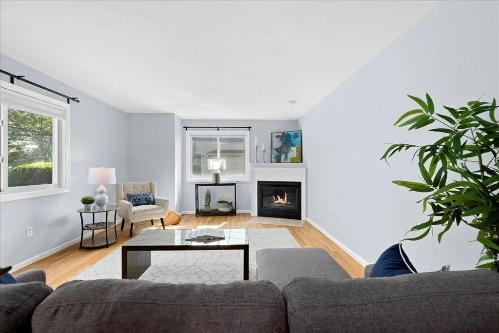 Photo of Unit 38C at 343 Captain Eames Cir