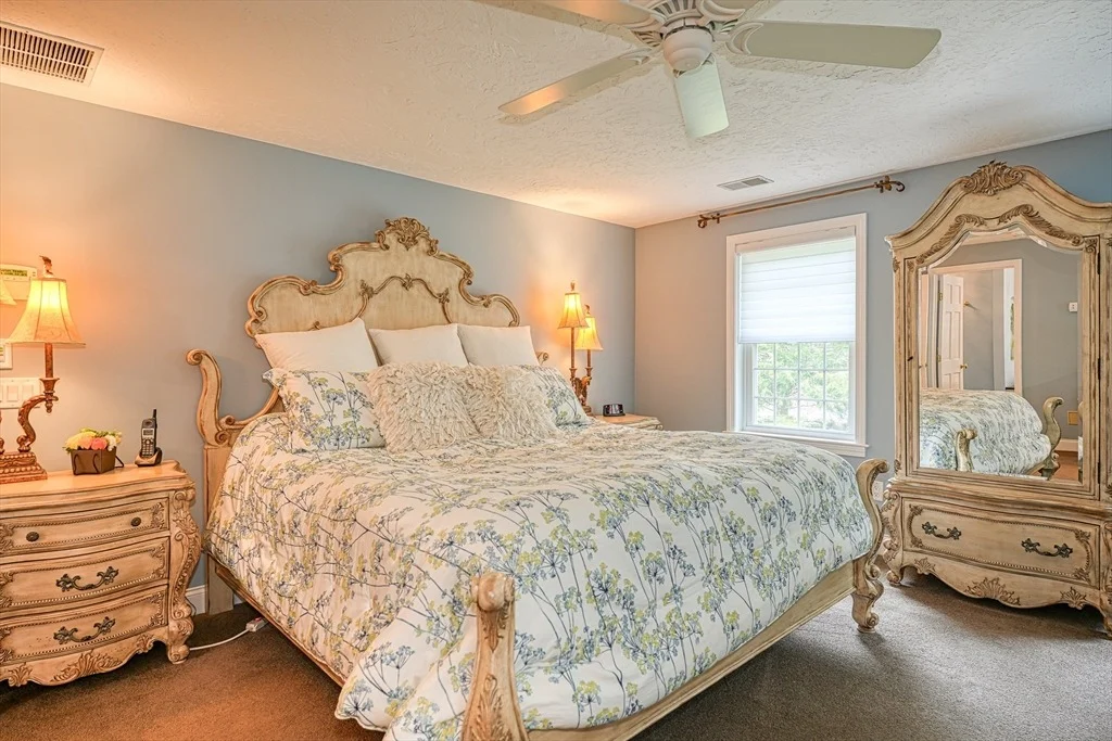 Photo of 391 Concord Rd
