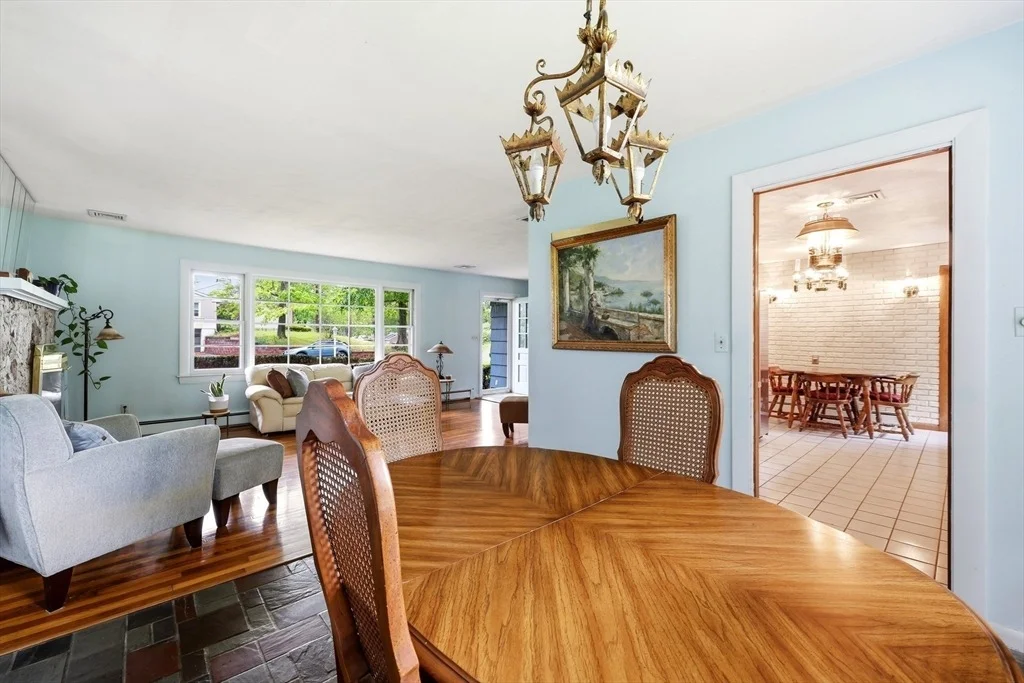 Photo of 87 Squire Ln