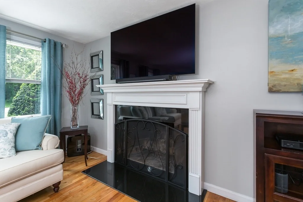 Photo of 194 Crossfield Rd