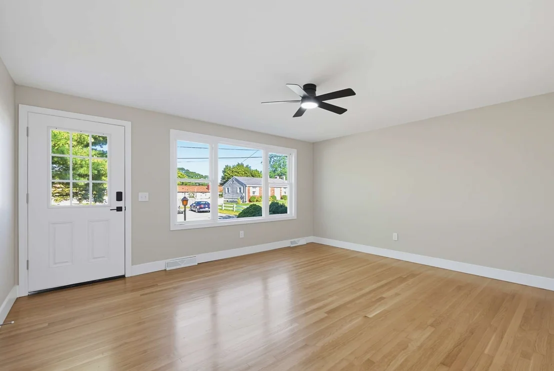 Photo of 28 Deerfield Rd