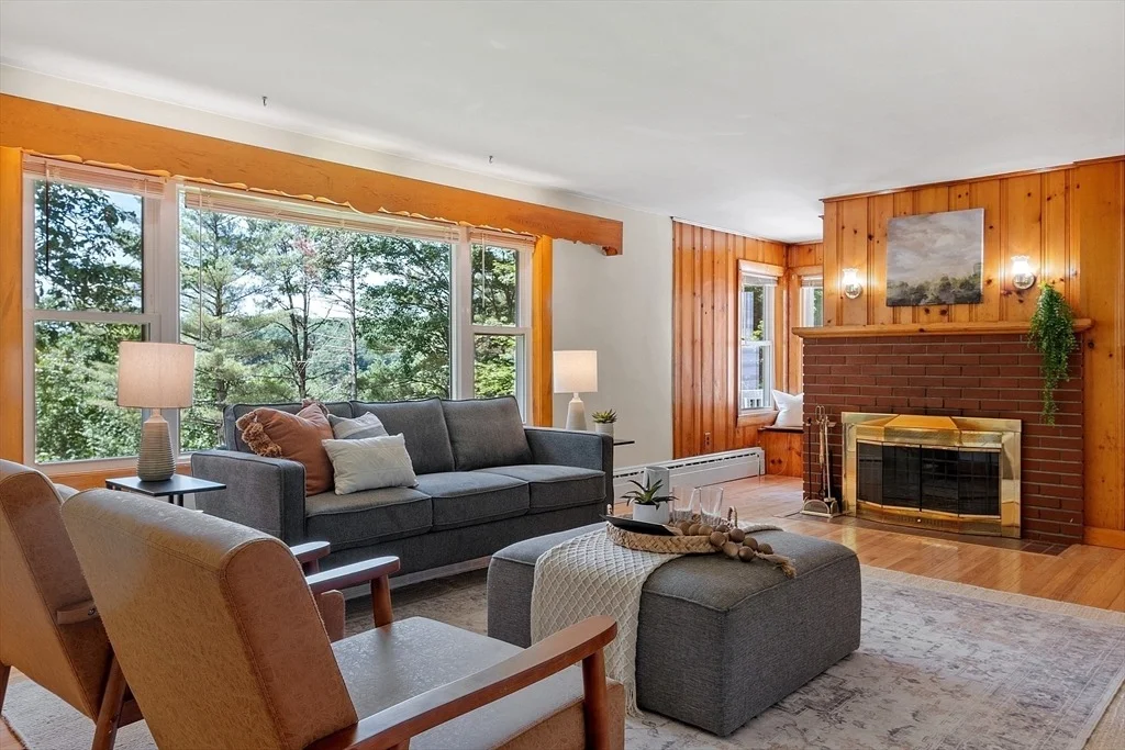 Photo of 35 Philip Rd