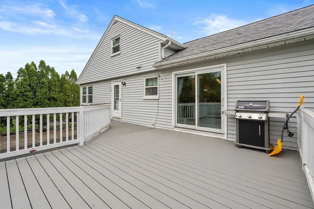Photo of 32 Oak St