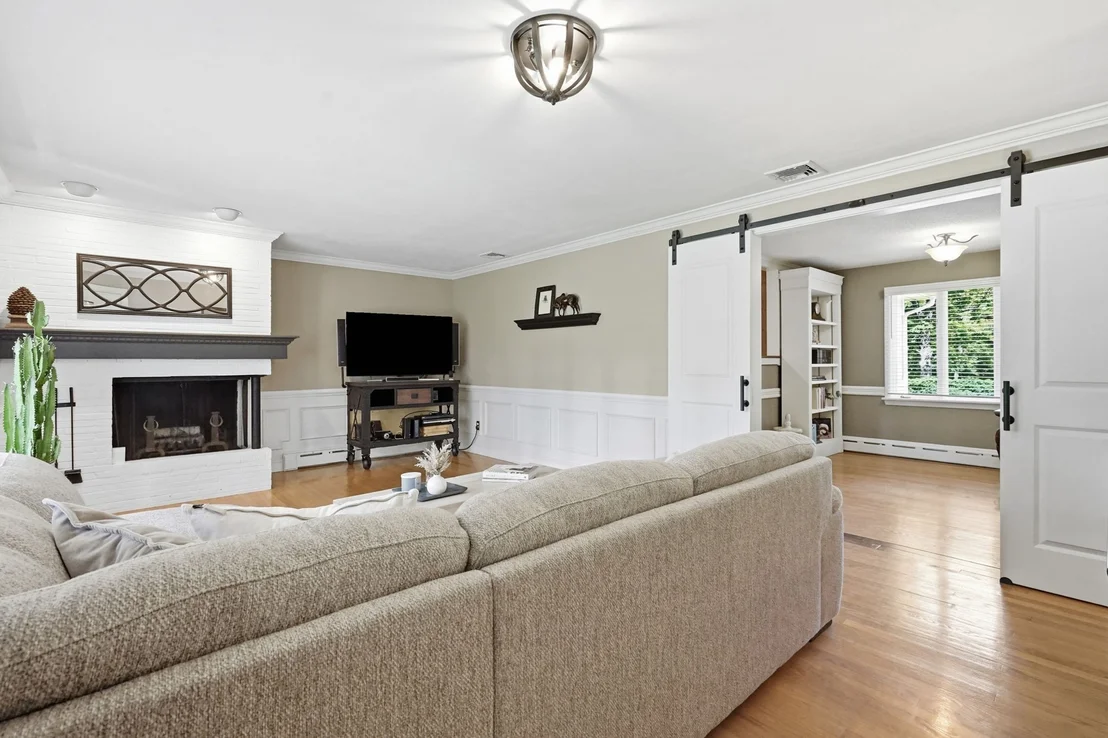 Photo of 8 Shady Ln