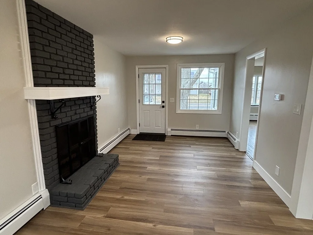 Photo of 52 Bushee Rd