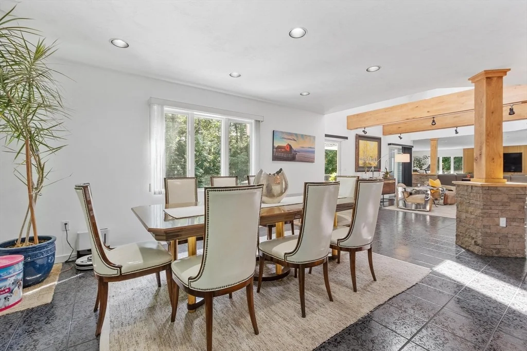 Photo of 60 Commonwealth Cir