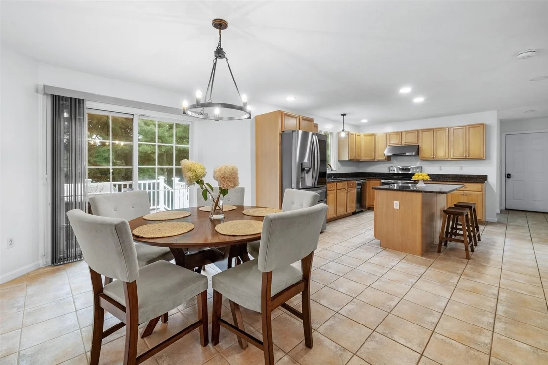 Photo of 38 Bellows Cir