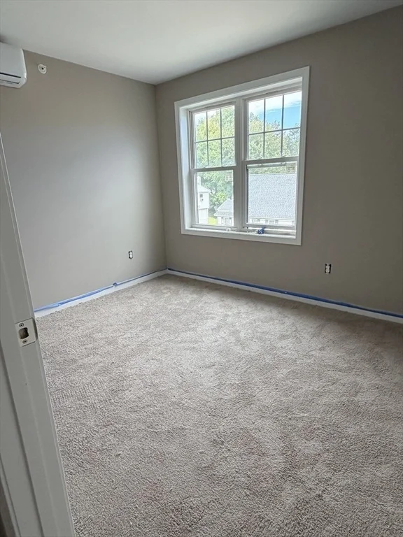 Photo of 52 Warner Ave
