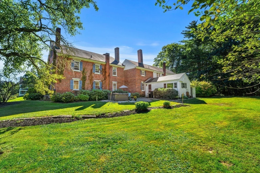 Photo of 53 Groton Rd