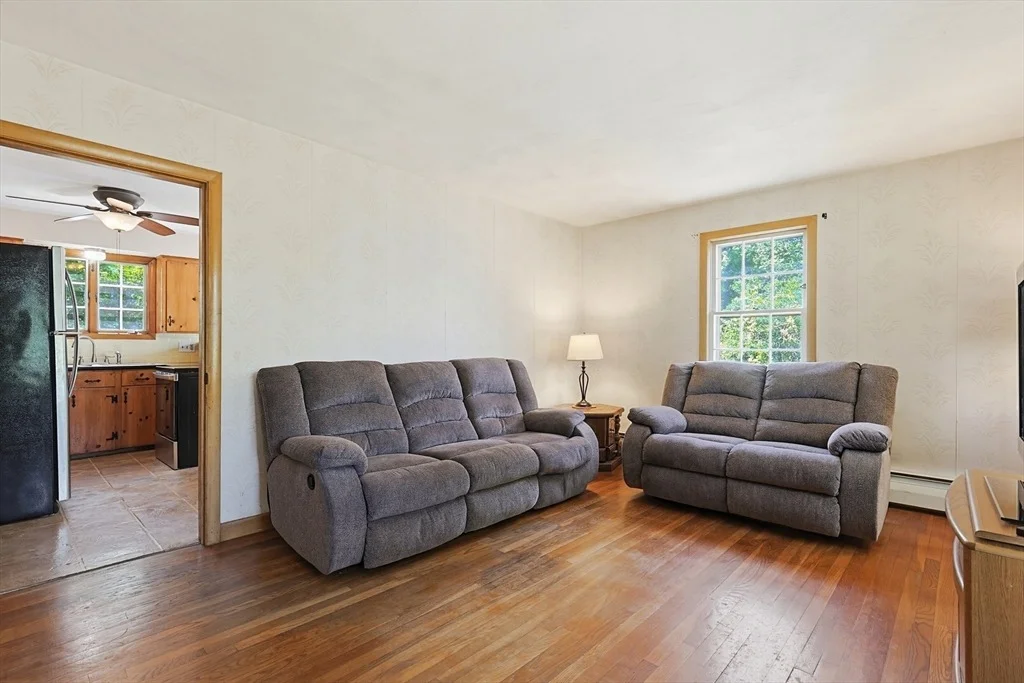 Photo of 5 Robin Hood Dr.