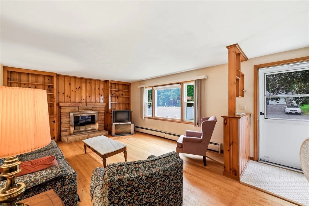 Photo of 214 Forest Hills Rd