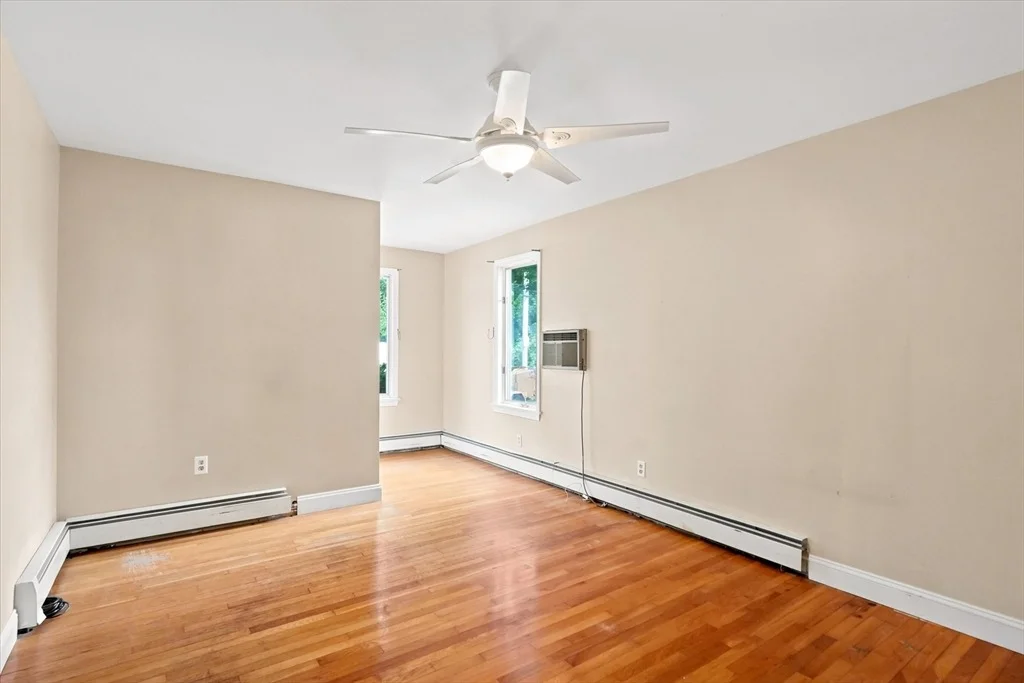 Photo of 32 Glendale Ave