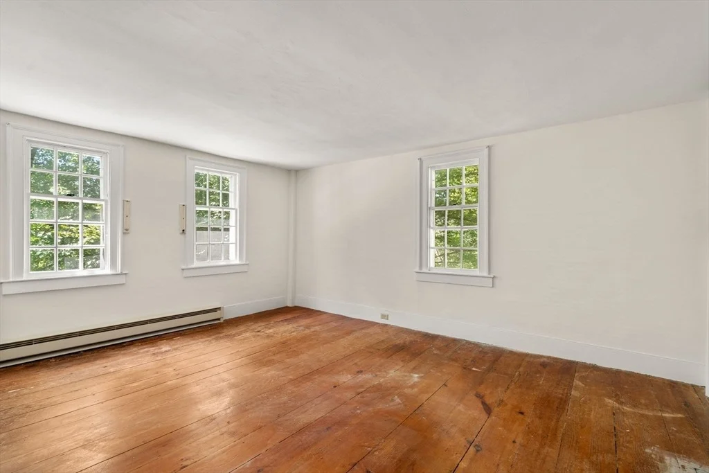 Photo of 495 Edmands Rd