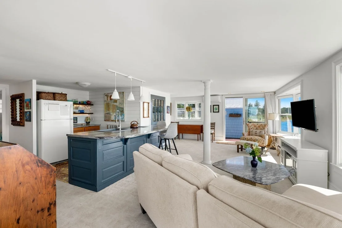 Photo of 34 Eagle Hill Rd