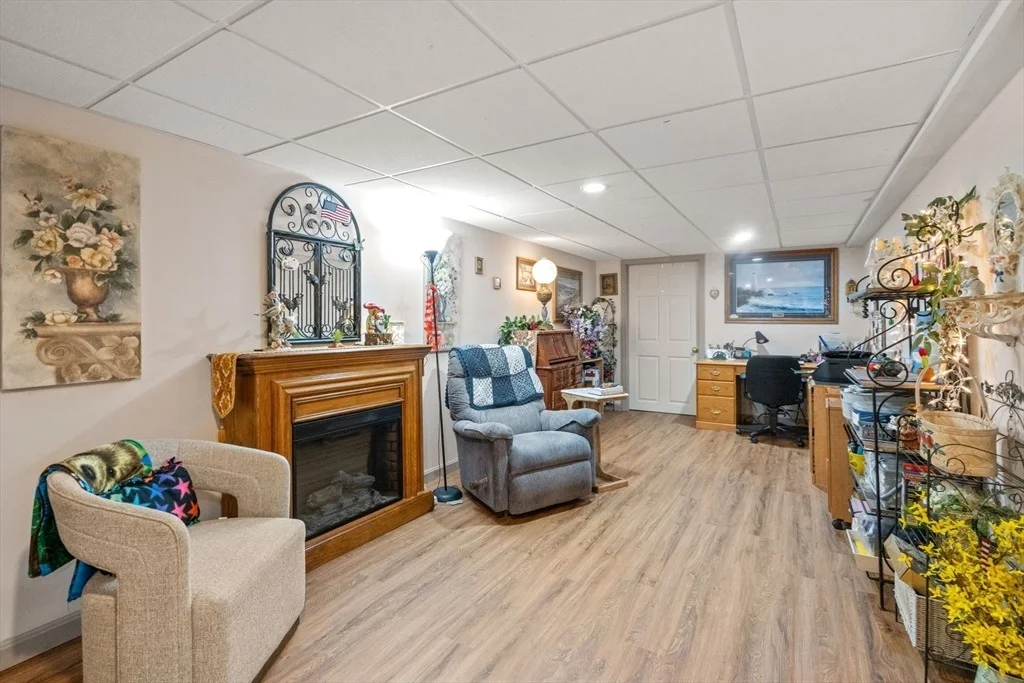 Photo of 16 Burbank Lane