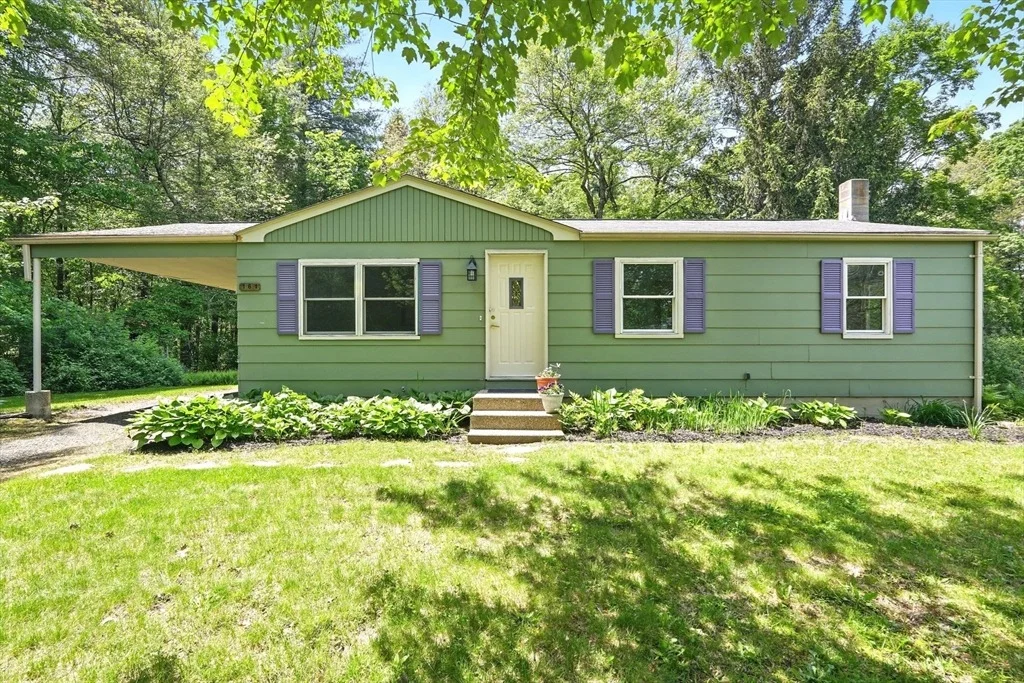 Photo of 161 Farmington Rd