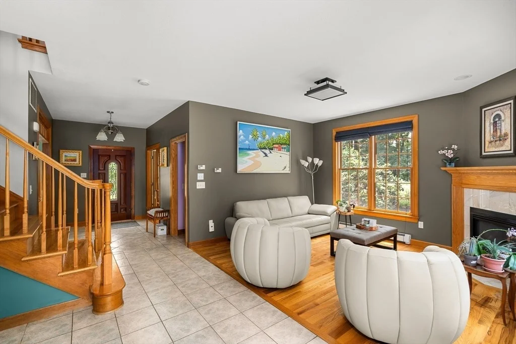 Photo of 294 Cardinal Way