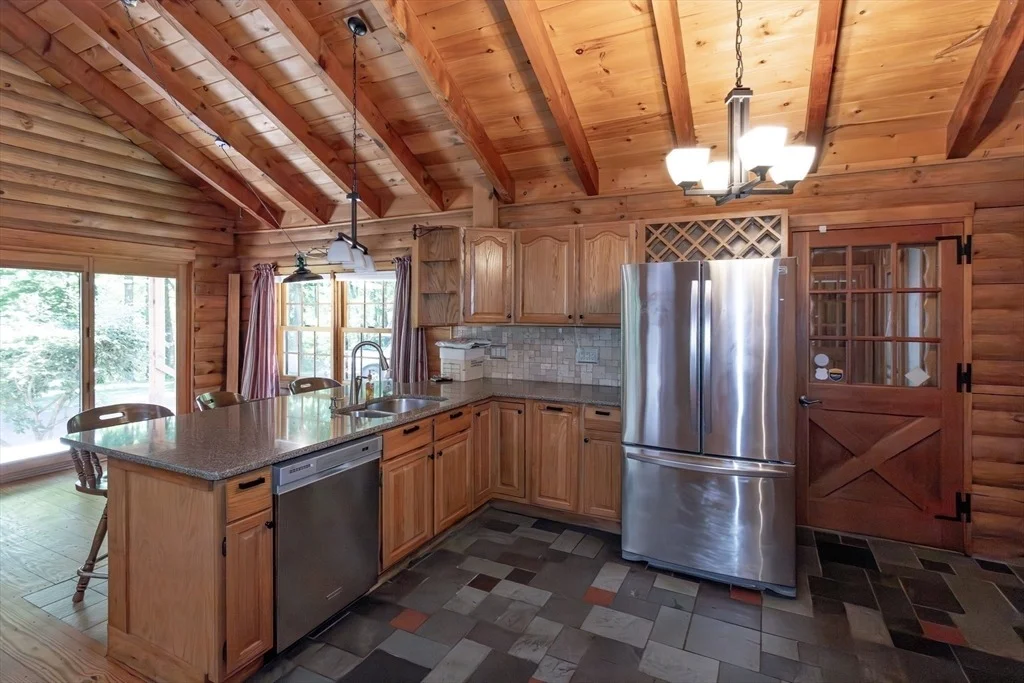 Photo of 457 Montgomery Rd