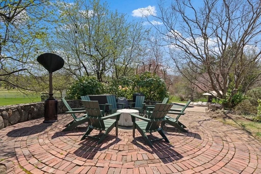Photo of 150 Dakin Road