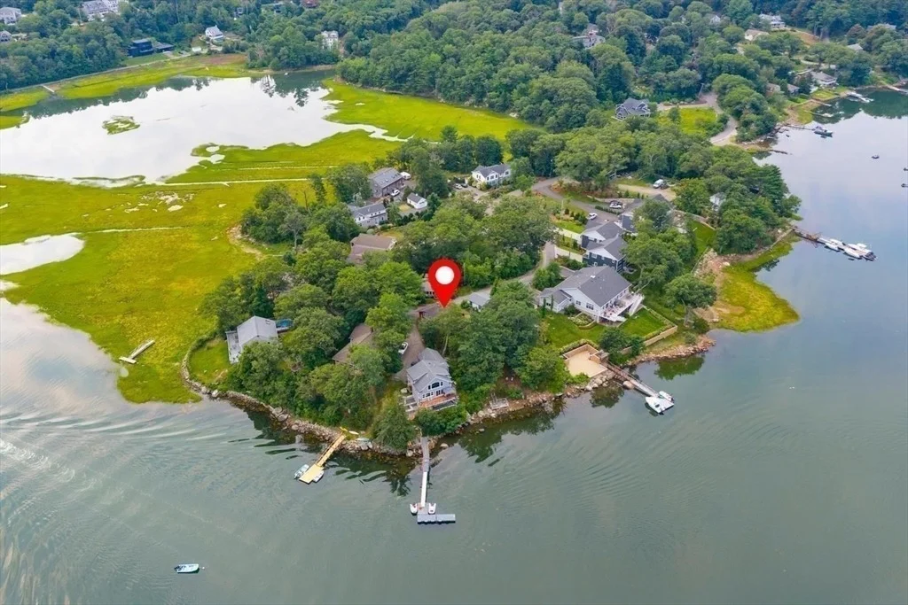 Photo of 16 Stanwood Point