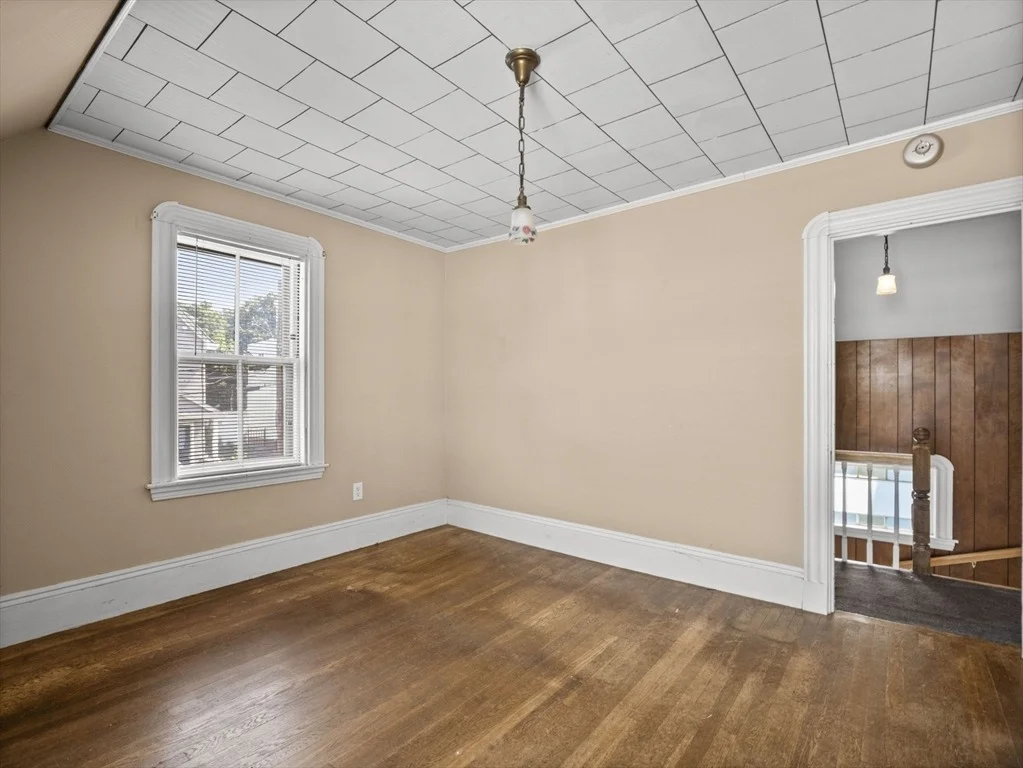 Photo of 27 Alpine St