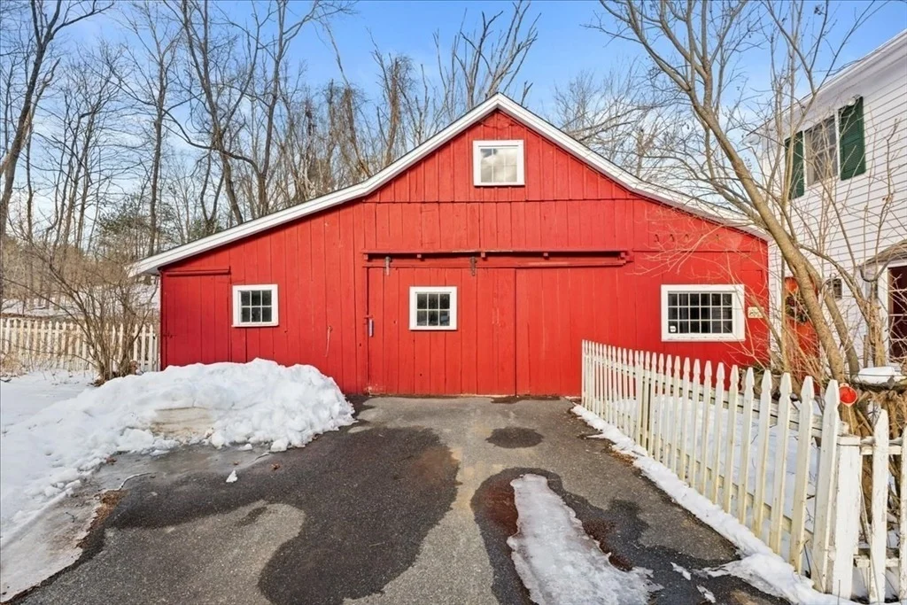 Photo of 157 Old Upton Rd
