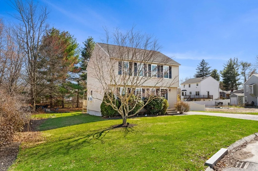 Photo of 1 Lady Slipper Ln