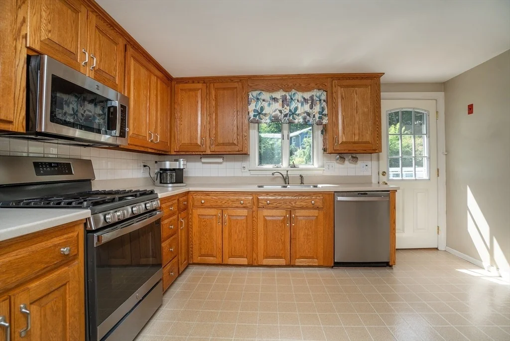 Photo of 18 River Rd