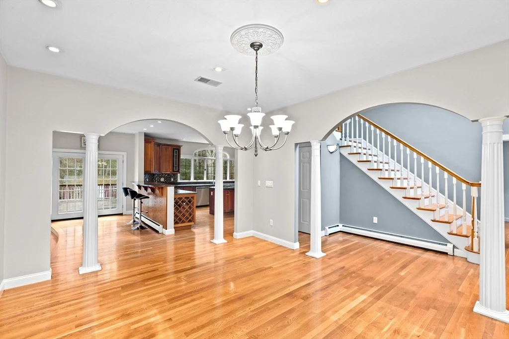 Photo of 2 Plumfield Ln.