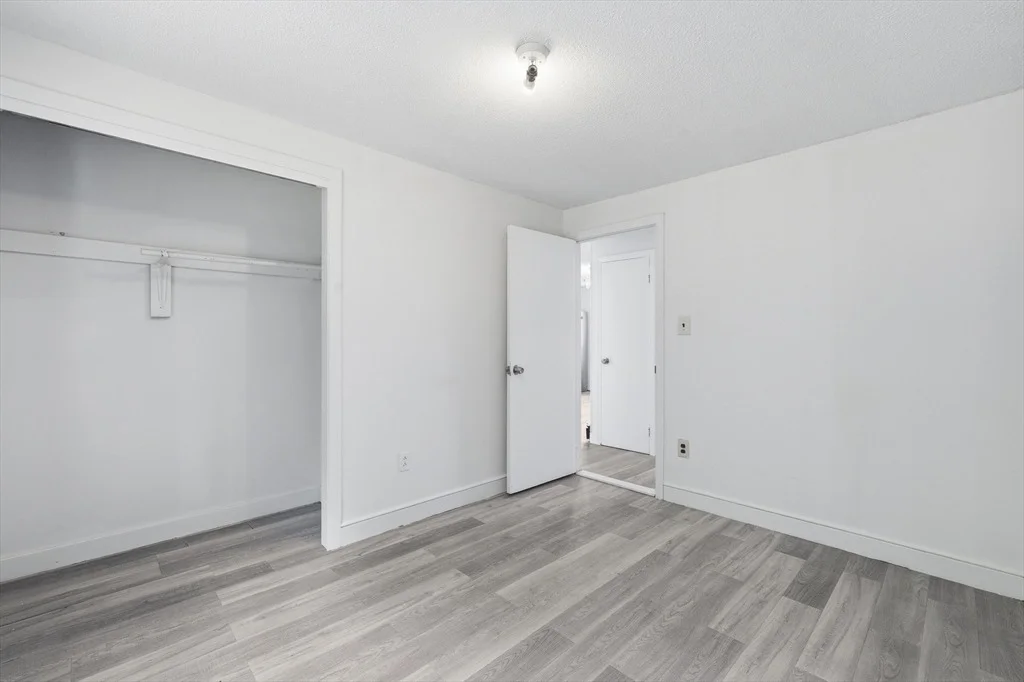 Photo of 95 Lillian Ter