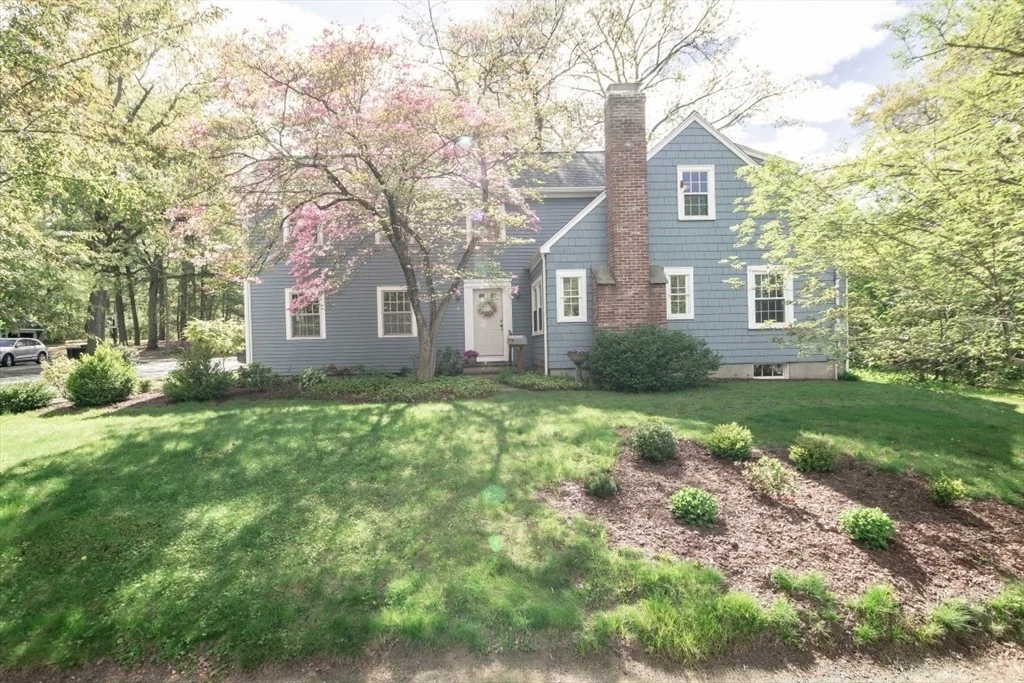 Photo of 4 Crescent St